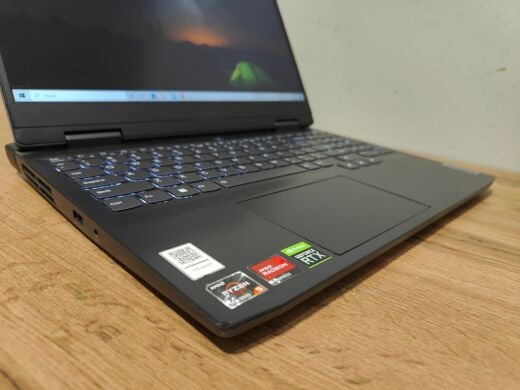 Игровой ноутбук Б-класс Lenovo IdeaPad Gaming 3 15ARH7 / 15.6" (1920x1080) IPS / AMD Ryzen 5 6600H (6 (12) ядер по 3.3 - 4.5 GHz) / 8 GB DDR5 / 256 GB SSD / nVidia GeForce RTX 3050, 4 GB GDDR6, 128-bit / WebCam / Windows 10 Home