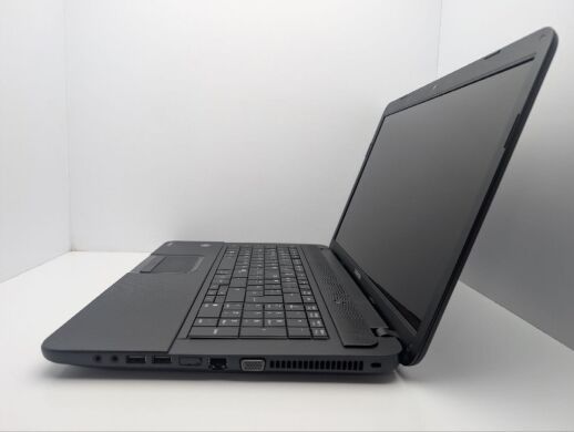 Ноутбук Toshiba Satellite C870D / 17.3" (1600x900) TN / AMD E1-1200 (2 ядра по 1.4 GHz) / 6 GB DDR3 / 120 GB SSD / AMD Radeon HD 7310 Graphics / WebCam / DVD-ROM
