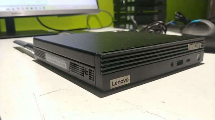 Неттоп Lenovo Thinkcentre m75q Gen2 USFF /AMD Ryzen 5 4650GE (6 (12) ядер по 3.3 - 4.2 GHz) / 16 GB DDR4 / 512 GB SSD / AMD RX Vega 7 / USB 3.1 / Wi-Fi / Блок живлення в комплекті