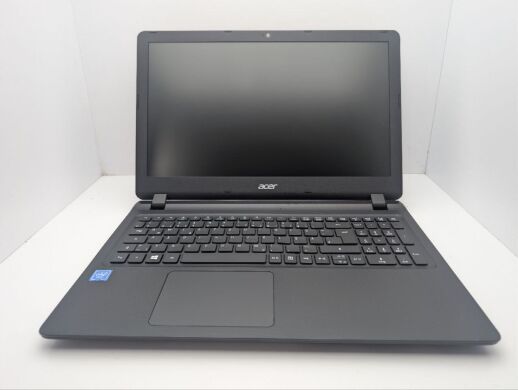 Ноутбук Acer Aspire ES1-533 / 15.6" (1366x768) TN / Intel Celeron N3450 (4 ядра по 1.1 - 2.2 GHz) / 6 GB DDR3 / 120 GB SSD / Intel HD Graphics 500 / WebCam / DVD-ROM Ноутбук Acer Aspire ES1-533 / 15.6" (1366x768) TN / Intel Celeron N3450 (4 ядра по 1.1 - 2.2 GHz) / 6 GB DDR3 / 120 GB SSD / Intel HD Graphics 500 / WebCam / DVD-ROM