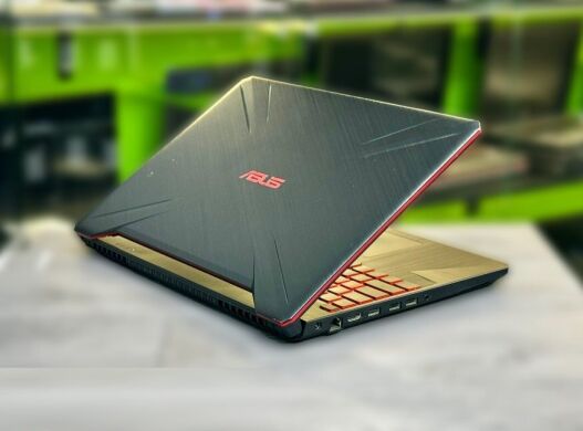 Игровой ноутбук Б-класс Asus TUF Gaming FX505DY / 15.6" (1920x1080) IPS / AMD Ryzen 5 3550H (4 (8) ядра по 2.1 - 3.7 GHz) / 32 GB DDR4 / 256 GB SSD + 1000 GB HDD / AMD Radeon RX 560X, 4 GB GDDR5, 128-bit / WebCam / Win 10 Pro