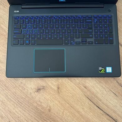 Ігровий ноутбук Б-клас Dell G3 3579 / 15.6" (1920x1080) IPS / Intel Core i5-8300H (4 (8) ядра по 2.3 - 4.0 GHz) / 8 GB DDR4 / 128 GB SSD M.2 + 500 GB HDD / nVidia GeForce GTX 1050 Ti, 4 GB GDDR5, 128-bit / WebCam