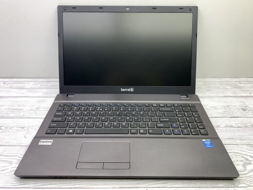 Ноутбук Terra Mobile 1529H / 15.6" (1366x768) TN / Intel Core i5-4210M (2 (4) ядра по 2.6 - 3.2 GHz) / 8 GB DDR3 / 120 GB SSD / Intel HD Graphics 4600 / WebCam / DVD-ROM / Без АКБ