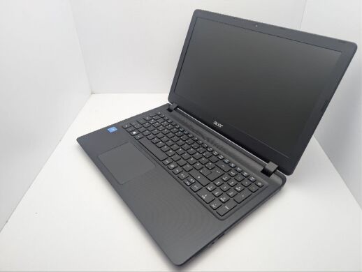Ноутбук Acer Aspire ES1-533 / 15.6" (1366x768) TN / Intel Celeron N3450 (4 ядра по 1.1 - 2.2 GHz) / 6 GB DDR3 / 120 GB SSD / Intel HD Graphics 500 / WebCam / DVD-ROM Ноутбук Acer Aspire ES1-533 / 15.6" (1366x768) TN / Intel Celeron N3450 (4 ядра по 1.1 - 2.2 GHz) / 6 GB DDR3 / 120 GB SSD / Intel HD Graphics 500 / WebCam / DVD-ROM