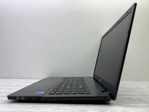 Ноутбук Terra Mobile 1529H / 15.6" (1366x768) TN / Intel Core i5-4210M (2 (4) ядра по 2.6 - 3.2 GHz) / 8 GB DDR3 / 120 GB SSD / Intel HD Graphics 4600 / WebCam / DVD-ROM / Без АКБ