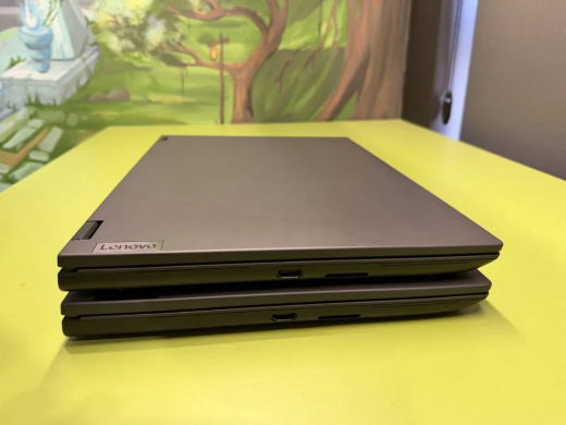 Мобільна робоча станція Lenovo ThinkPad P16v Gen2 / 16" (1920x1200) IPS / Intel Core Ultra 7 155H (16 (22) ядер по 1.4 - 4.8 GHz) / 32 GB DDR5 / 1000 GB SSD / nVidia RTX 1000 Ada, 6 GB GDDR6, 96-bit / WebCam