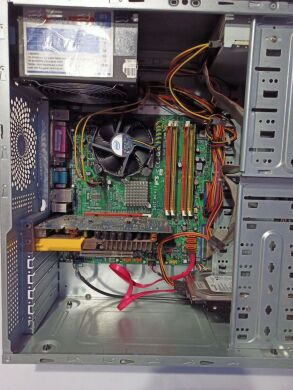 Ігровий ПК Cooler Master Tower / Intel Core 2 Quad Q9400 (4 ядра по 2.6 GHz) / 8 GB DDR3 / 250 GB HDD / nVidia GeForce 8600 GT, 512 MB GDDR3, 128-bit / 400W