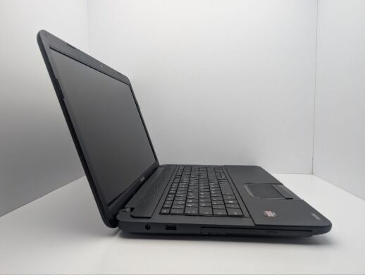 Ноутбук Toshiba Satellite C870D / 17.3" (1600x900) TN / AMD E1-1200 (2 ядра по 1.4 GHz) / 6 GB DDR3 / 120 GB SSD / AMD Radeon HD 7310 Graphics / WebCam / DVD-ROM