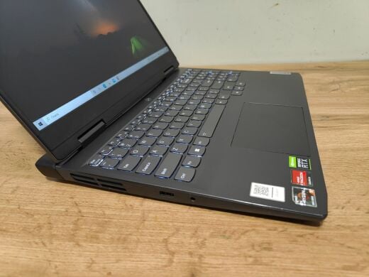 Игровой ноутбук Б-класс Lenovo IdeaPad Gaming 3 15ARH7 / 15.6" (1920x1080) IPS / AMD Ryzen 5 6600H (6 (12) ядер по 3.3 - 4.5 GHz) / 8 GB DDR5 / 256 GB SSD / nVidia GeForce RTX 3050, 4 GB GDDR6, 128-bit / WebCam / Windows 10 Home