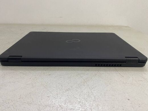 Нетбук Б-класс Fujitsu LifeBook U728 / 12.5" (1920x1080) TN / Intel Core i5-8350U (4 (8) ядра 1.7 - 3.6 GHz) / 8 GB DDR4 / 256 GB SSD / Intel UHD Graphics 620 / WebCam