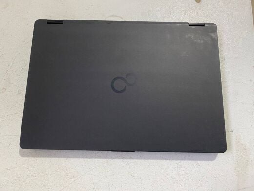 Нетбук Б-класс Fujitsu LifeBook U728 / 12.5" (1920x1080) TN / Intel Core i5-8350U (4 (8) ядра 1.7 - 3.6 GHz) / 8 GB DDR4 / 256 GB SSD / Intel UHD Graphics 620 / WebCam