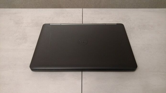 Ноутбук Dell Latitude E5540 / 15.6" (1366x768) HD TN / Intel Core i7-4600U 4th Gen (2 (4) ядер по 2,1GHz - 4,1GHz) / 8 GB DDR3 / HDD 500 GB / Intel HD 4400 1 Gb + Nvidia GeForce GT 720M 2 GB / WebCam / DVD