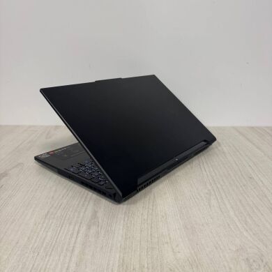 Игровой ноутбук Asus TUF A16 FA617NT Advantage Edition / 16" (1920x1200) IPS / AMD Ryzen 7 7735HS (8 (16) ядер по 3.2 - 4.75 GHz) / 16 GB DDR5 / 512 GB SSD NVMe / AMD Radeon RX 7700S, 8 GB GDDR6, 128-bit / WebCam