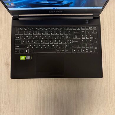 Ігровий ноутбук Б-клас Gigabyte A5 K1 / 15.6" (1920x1080) IPS / AMD Ryzen 5 5600H (6 (12) ядер 3.3 - 4.2 GHz) / 16 GB DDR4 / 512 GB SSD NVMe / nVidia GeForce RTX 3060, 6 GB GDDR6, 192-bit / WebCam