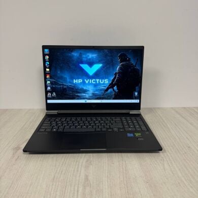 Ігровий ноутбук Б-клас HP Victus 16-r0002ne / 16" (1920x1080) IPS / Intel Core i7-13700H (14 (20) ядер по 2.4 - 5.0 GHz) / 16 GB DDR5 / 512 GB SSD NVMe / nVidia GeForce RTX 4050, 6 GB GDDR6, 96-bit / WebCam