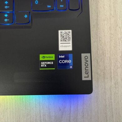 Ігровий ноутбук Б-клас Lenovo Legion Pro 7 16IRX8H / 16" (2560x1600) IPS / Intel Core i9-13900HX (24 (32) ядра по 3.9 - 5.4 GHz) / 16 GB DDR5 / 1000 GB SSD M.2 / nVidia GeForce RTX 4080, 12 GB GDDR6, 192-bit / WebCam Ігровий ноутбук Б-клас Lenovo Legion Pro 7 16IRX8H / 16" (2560x1600) IPS / Intel Core i9-13900HX (24 (32) ядра по 3.9 - 5.4 GHz) / 16 GB DDR5 / 1000 GB SSD M.2 / nVidia GeForce RTX 4080, 12 GB GDDR6, 192-bit / WebCam
