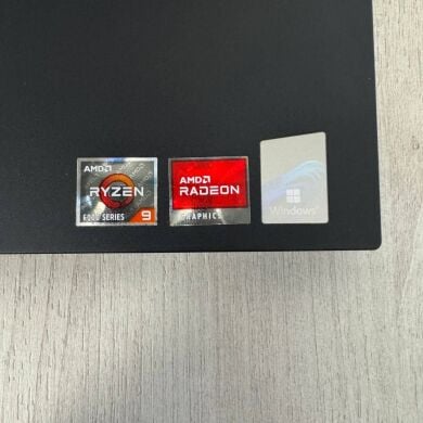 Ігровий ноутбук Corsair Voyager A1600 / 16" (2560x1600) IPS / AMD Ryzen 9 6900HS (8 (16) ядер по 3.3 - 4.9 GHz) / 16 GB DDR5 / 512 GB SSD / AMD Radeon RX 6800M, 12 GB GDDR6, 192-bit / WebCam Ігровий ноутбук Corsair Voyager A1600 / 16" (2560x1600) IPS / AMD Ryzen 9 6900HS (8 (16) ядер по 3.3 - 4.9 GHz) / 16 GB DDR5 / 512 GB SSD / AMD Radeon RX 6800M, 12 GB GDDR6, 192-bit / WebCam