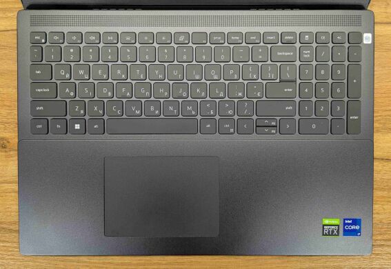 Игровой ноутбук Dell Vostro 7620 / 16" (1920x1200) IPS / Intel Core i7-12700H (14 (20) ядер по 3.5 - 4.7 GHz) / 16 GB DDR5 / 512 GB SSD / nVidia GeForce RTX 3050 Ti, 4 GB GDDR6, 128-bit / WebCam / TouchID / Windows 11 Игровой ноутбук Dell Vostro 7620 / 16" (1920x1200) IPS / Intel Core i7-12700H (14 (20) ядер по 3.5 - 4.7 GHz) / 16 GB DDR5 / 512 GB SSD / nVidia GeForce RTX 3050 Ti, 4 GB GDDR6, 128-bit / WebCam / TouchID / Windows 11