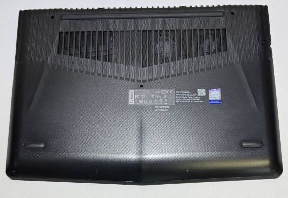 Игровой ноутбук Lenovo Legion Y520 / 15.6" (1920x1080) IPS / Intel Core i7-7700HQ (4 (8) ядра по 2.8 - 3.8 GHz) / 16 GB DDR4 / 256 GB SSD / nVidia GeForce GTX 1060 Max-Q, 6 GB GDDR5, 192-bit / WebCam