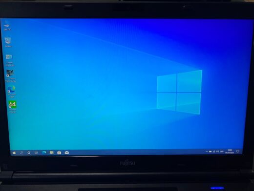 Мобільна робоча станція Б-класс Fujitsu Celsius H720 / 15.6" (1920x1080) TN / Intel Core i7-3720QM (4 (8) ядра по 2.6 - 3.6 GHz) / 16 GB DDR3 / 256 GB SSD / nVidia Quadro K1000M, 2 GB GDDR3, 128-bit / WebCam