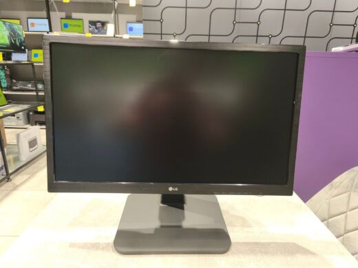 Монитор LG 23CAV42K / 23" (1920x1080) IPS / VGA, DVI, USB / VESA 100x100 
