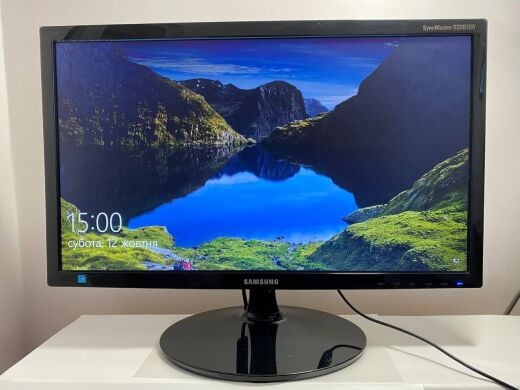 Монитор Samsung SyncMaster S22B150N / 21.5" (1920x1080) TN / VGA + Блок питания и кабель питания Монитор Samsung SyncMaster S22B150N / 21.5" (1920x1080) TN / VGA + Блок питания и кабель питания