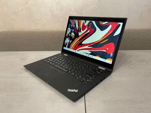 Ноутбук-трансформер Б-клас Lenovo ThinkPad X1 Yoga (2nd Gen) / 14" (2560x1440) IPS Touch / Intel Core i7-7600U (2 (4) ядра по 2.8 - 3.9 GHz) / 16 GB DDR3 / 256 GB SSD / Intel HD Graphics 620 / WebCam / Fingerprint / USB 3.1 / HDMI