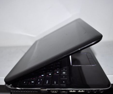 Ноутбук Б-клас HP Pavilion DV6-6C54NR / 15.6" (1366x768) TN / Intel Core i5-2450M (2 (4) ядра по 2.5 - 3.1 GHz) / 4 GB DDR3 / 120 GB SSD NEW / Intel HD Graphics 3000 / WebCam / АКБ не тримає&nbsp;заряд