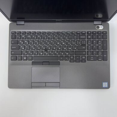 Ноутбук Dell Latitude 5500 / 15.6" (1920x1080) IPS / Intel Core i7-8665U (4 (8) ядра по 1.9 - 4.8 GHz) / 16 GB DDR4 / 256 GB SSD / Intel UHD Graphics / WebCam / HDMI Ноутбук Dell Latitude 5500 / 15.6" (1920x1080) IPS / Intel Core i7-8665U (4 (8) ядра по 1.9 - 4.8 GHz) / 16 GB DDR4 / 256 GB SSD / Intel UHD Graphics / WebCam / HDMI