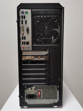 Сервер Fujitsu Tower / Intel Xeon E3-1225 v5 (4 ядра по 3.3 - 3.7 GHz) / 8 GB DDR4 / 180 GB SSD+500 GB HDD / nVidia Quadro K2000, 2 GB GDDR5, 128-bit / 450W