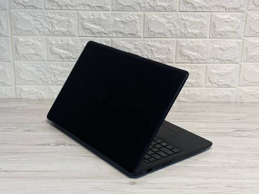 Ультрабук HP 15-DA0237UR / 15.6" (1366x768) TN / Intel Pentium Silver N5000 (4 ядра по 1.1 - 2.7 GHz) / 8 GB DDR4 / 500 GB HDD / nVidia GeForce MX110, 2 GB GDDR5, 64-bit / DVD-ROM / WebCam