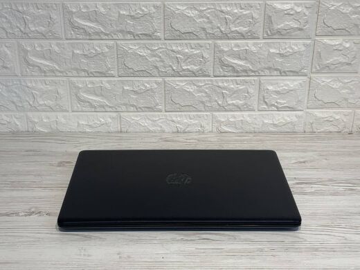 Ультрабук HP 15-DA0237UR / 15.6" (1366x768) TN / Intel Pentium Silver N5000 (4 ядра по 1.1 - 2.7 GHz) / 8 GB DDR4 / 500 GB HDD / nVidia GeForce MX110, 2 GB GDDR5, 64-bit / DVD-ROM / WebCam