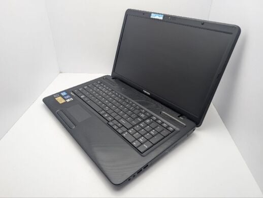 Ноутбук Toshiba Satellite Pro L770 / 17.3" (1600x900) TN / Intel Core i3-2330M (2 (4) ядра по 2.2 GHz) / 6 GB DDR3 / 500 GB HDD / Intel HD Graphics 3000 / WebCam / DVD-ROM