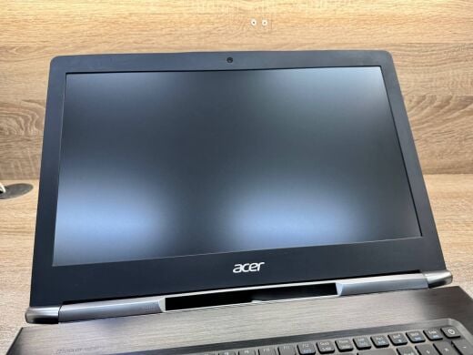 Ігровий ноутбук Acer Aspire V 17 Nitro Black Edition / 17.3" (1920x1080) IPS / Intel Core i7-7700HQ (4 (8) ядра по 2.8 - 3.8 GHz) / 16 GB DDR4 / 240 GB SSD M.2 + 1000 GB SSD / nVidia GeForce GTX 1060, 6 GB GDDR5, 192-bit / WebCam / Windows 10