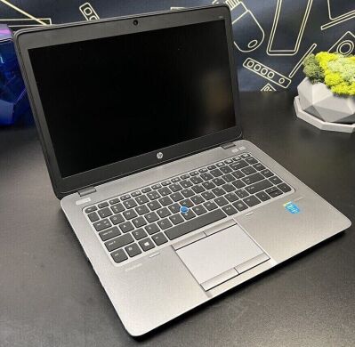 Ультрабук HP EliteBook 840 G2 B-клас / 14" (1920x1080) TN / Intel Core i7-5600U (2 (4) ядра по 2.6 - 3.2 GHz) / 8 GB DDR3 / 240 GB SSD / AMD Radeon R7 M260X, 1 GB DDR5, 128-bit / WebCam / КНОПКИ КЛАВІАТУРИ СПРАЦЬОВУЮТЬ НЕ З ПЕРШОГО РАЗУ