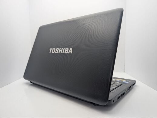 Ноутбук Toshiba Satellite Pro L770 / 17.3" (1600x900) TN / Intel Core i3-2330M (2 (4) ядра по 2.2 GHz) / 6 GB DDR3 / 500 GB HDD / Intel HD Graphics 3000 / WebCam / DVD-ROM