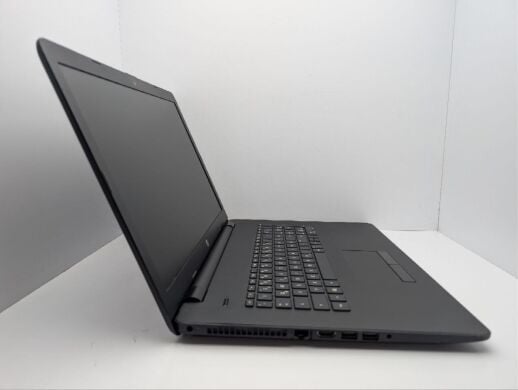 Ноутбук HP 17-bs036ng / 17.3" (1600x900) TN / AMD E2-9000e (2 ядра по 1.5 - 2.0 GHz) / 8 GB DDR4 / 120 GB SSD / AMD Radeon R2 Graphics / WebCam / DVD-ROM Ноутбук HP 17-bs036ng / 17.3" (1600x900) TN / AMD E2-9000e (2 ядра по 1.5 - 2.0 GHz) / 8 GB DDR4 / 120 GB SSD / AMD Radeon R2 Graphics / WebCam / DVD-ROM
