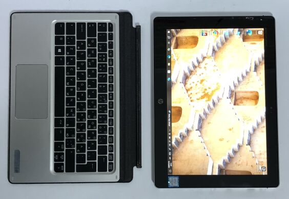 Нетбук-трансформер Б-клас HP Elite x2 1012 G1 / 12.1" (1920x1080) IPS Touch / Intel Core m5-6Y54 (2 (4) ядра по 1.1 - 2.7 GHz) / 8 GB DDR3 / 256 GB SSD / Intel HD Graphics 515 / WebCam / Win 10 Pro Нетбук-трансформер Б-клас HP Elite x2 1012 G1 / 12.1" (1920x1080) IPS Touch / Intel Core m5-6Y54 (2 (4) ядра по 1.1 - 2.7 GHz) / 8 GB DDR3 / 256 GB SSD / Intel HD Graphics 515 / WebCam / Win 10 Pro