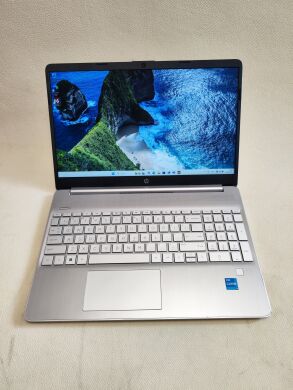Ноутбук Б-класс HP 15-DY2046MS / 15.6" (1920x1080) TN / Intel Core i3-1215U (6 (8) ядер по 3.3 - 4.4 GHz) / 8 GB DDR4 / 256 GB SSD / Intel UHD Graphics / WebCam Ноутбук Б-класс HP 15-DY2046MS / 15.6" (1920x1080) TN / Intel Core i3-1215U (6 (8) ядер по 3.3 - 4.4 GHz) / 8 GB DDR4 / 256 GB SSD / Intel UHD Graphics / WebCam