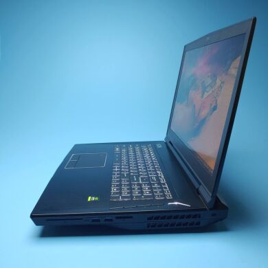 Мобільна робоча станція Boxx GoBoxx MXL 17A51 / 17.3" (1920x1080) TN / Intel Core i7-8700K (6 (12) ядер по 3.7 - 4.7 GHz) / 32 GB DDR4 / 480 GB SSD / nVidia Quadro P3200, 6 GB GDDR5, 192-bit / WebCam / Win 10 Pro