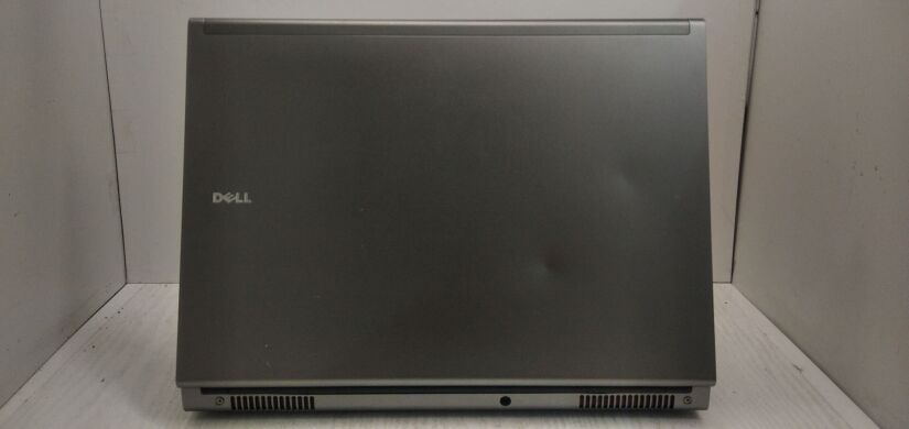 Мобильная рабочая станция Б-класс Dell Precision M6500 / 17" (1920x1200) TN / Intel Core i7-740QM (4 (8) ядра по 1.73 - 2.93 GHz) / 8 GB DDR3 / 320 GB HDD / nVidia Quadro FX 2800M, 1 GB GDDR3, 256-bit Мобильная рабочая станция Б-класс Dell Precision M6500 / 17" (1920x1200) TN / Intel Core i7-740QM (4 (8) ядра по 1.73 - 2.93 GHz) / 8 GB DDR3 / 320 GB HDD / nVidia Quadro FX 2800M, 1 GB GDDR3, 256-bit