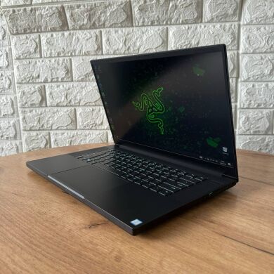 Ігровий ноутбук Б-клас Razer Blade 15 RZ09-0300 / 15.6" (1920x1080) IPS / Intel Core i7-9750H (6 (12) ядер по 2.6 - 4.5 GHz) / 16 GB DDR4 / 256 GB SSD / nVidia GeForce GTX 1660 Ti, 6 GB GDDR6, 192-bit / WebCam