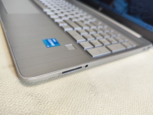 Ноутбук Б-класс HP 15-DY2046MS / 15.6" (1920x1080) TN / Intel Core i3-1215U (6 (8) ядер по 3.3 - 4.4 GHz) / 8 GB DDR4 / 256 GB SSD / Intel UHD Graphics / WebCam Ноутбук Б-класс HP 15-DY2046MS / 15.6" (1920x1080) TN / Intel Core i3-1215U (6 (8) ядер по 3.3 - 4.4 GHz) / 8 GB DDR4 / 256 GB SSD / Intel UHD Graphics / WebCam