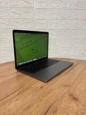 Ультрабук Apple MacBook Pro 13 A2338 2020 / 13.3" (2560x1600) IPS / Apple M1 (8 ядер по 3.2 GHz) / 8 GB DDR4 / 256 GB SSD / Apple M1 Graphics / WebCam / MacOS