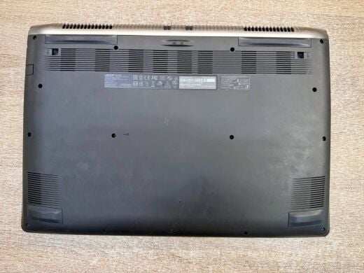 Ігровий ноутбук Acer Aspire V 17 Nitro Black Edition / 17.3" (1920x1080) IPS / Intel Core i7-7700HQ (4 (8) ядра по 2.8 - 3.8 GHz) / 16 GB DDR4 / 240 GB SSD M.2 + 1000 GB SSD / nVidia GeForce GTX 1060, 6 GB GDDR5, 192-bit / WebCam / Windows 10