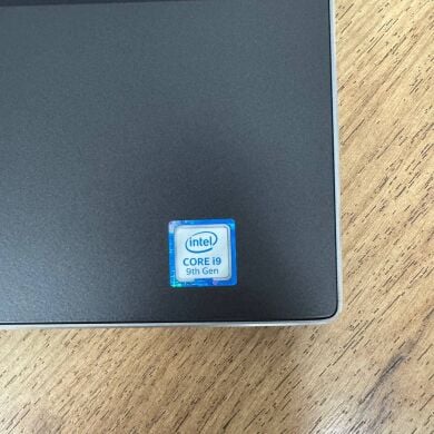 Мобильная рабочая станция Б-класс Dell Precision 7740 / 17.3" (1920x1080) IPS / Intel Core i9-9980HK (8 (16) ядра по 2.4 - 5.0 GHz) / 16 GB DDR4 / 512 GB SSD NVMe / AMD Radeon Pro WX 3200, 4 GB GDDR5, 128-bit / WebCam