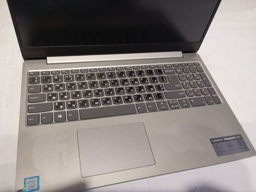 Ноутбук Б-класс Lenovo IdeaPad 330s / 15.6&rsquo;&rsquo; (1920x1080) IPS / Intel Core i7-8550U (4 (8) ядра по 1.8 - 4.0 GHz) / 8 GB DDR4 / 256 GB SSD / Intel UHD Graphics 620 / WebCam