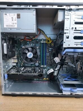 Комп'ютер Lenovo ThinkCentre M800 Tower / Intel Core i5-6500 (4 ядра по 3.2 - 3.6 GHz) / 16 GB DDR4 / 512 GB SSD + 500 GB HDD / nVidia GeForce GTX 1050 Ti, 4 GB GDDR5, 128-bit / DVD-ROM Комп'ютер Lenovo ThinkCentre M800 Tower / Intel Core i5-6500 (4 ядра по 3.2 - 3.6 GHz) / 16 GB DDR4 / 512 GB SSD + 500 GB HDD / nVidia GeForce GTX 1050 Ti, 4 GB GDDR5, 128-bit / DVD-ROM