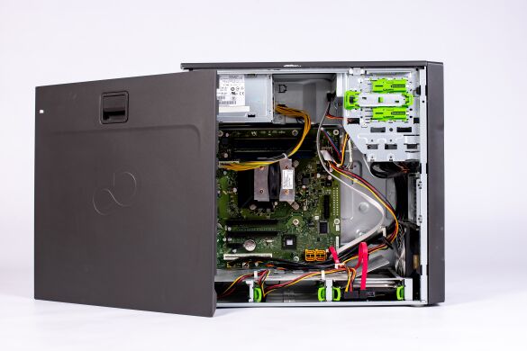 Fujitsu Celsius W410 MT / Intel Core i5-2400 (4 ядра по 3.1-3.4GHz) / 8GB DDR3 / 320GB HDD