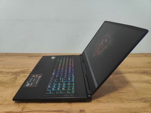 Ігровий ноутбук Б-клас MSI GL75 Leopard / 17.3" (1920x1080) IPS / Intel Core i7-10750H (6 (12) ядер по 2.6 - 5.0 GHz) / 16 GB DDR4 / 512 GB SSD+1000 GB HDD / nVidia GeForce RTX 2070, 8 GB GDDR6, 256-bit / WebCam / Windows 10 Ігровий ноутбук Б-клас MSI GL75 Leopard / 17.3" (1920x1080) IPS / Intel Core i7-10750H (6 (12) ядер по 2.6 - 5.0 GHz) / 16 GB DDR4 / 512 GB SSD+1000 GB HDD / nVidia GeForce RTX 2070, 8 GB GDDR6, 256-bit / WebCam / Windows 10